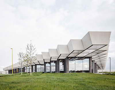 აშშ-ში, სატვირთო მანქანებზე მომუშავე იმიგრანტებს ლიცენზიები უუქმდებათ – ტრამპის გადაწყვეტილება უკვე ამოქმედდა: დეტალები