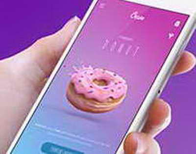 “QARABAĞ UNİVERSİTETİ”-nə kitab hədiyyəsi